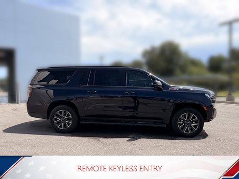 Used 2022 Chevrolet Suburban Z71 w/ Z71 Off-Road Package AWD/4WD image 7
