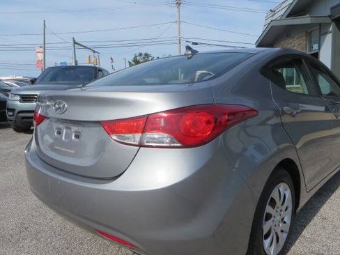 Used 2012 Hyundai Elantra GLS FWD image 34