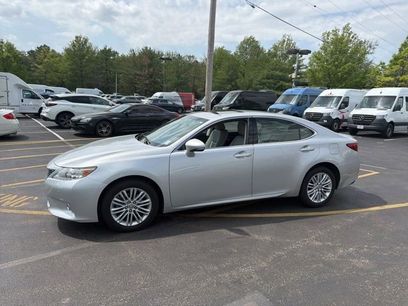 Used 2013 Lexus ES 350 w/ Luxury Pkg
