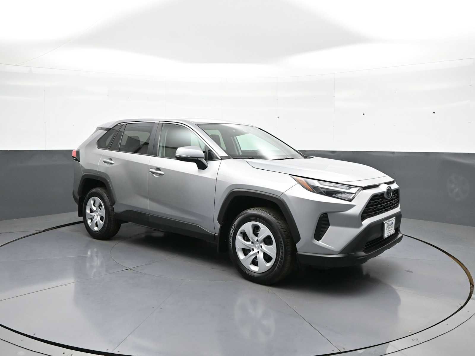 Certified 2023 Toyota RAV4 LE AWD/4WD image 3