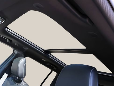 New 2026 Jeep Grand Cherokee Limited AWD/4WD image 10