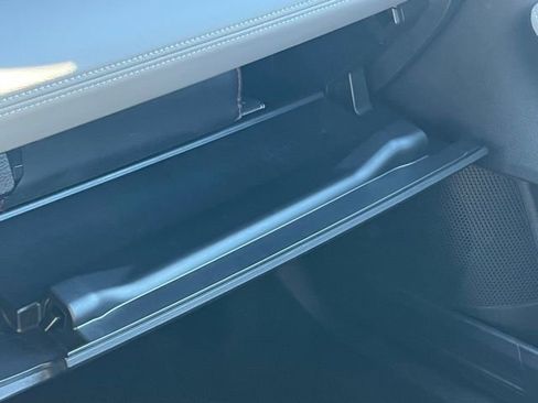 Used 2020 Toyota Avalon Limited image 33