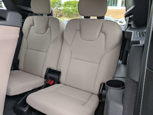 New 2026 Volvo XC90 B5 Core AWD/4WD image 14