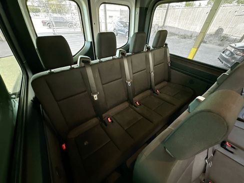 Used 2024 Mercedes-Benz Sprinter 2500 image 32