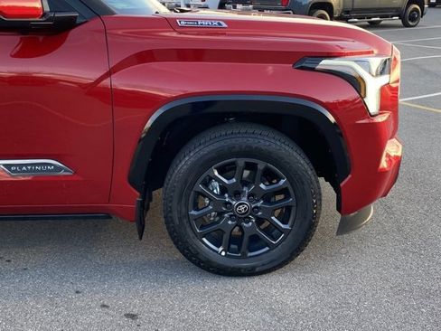 Used 2025 Toyota Sequoia Platinum image 10