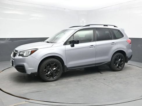 Used 2018 Subaru Forester 2.5i Premium AWD/4WD image 3