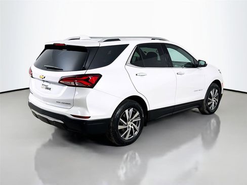 Used 2024 Chevrolet Equinox Premier AWD/4WD image 9