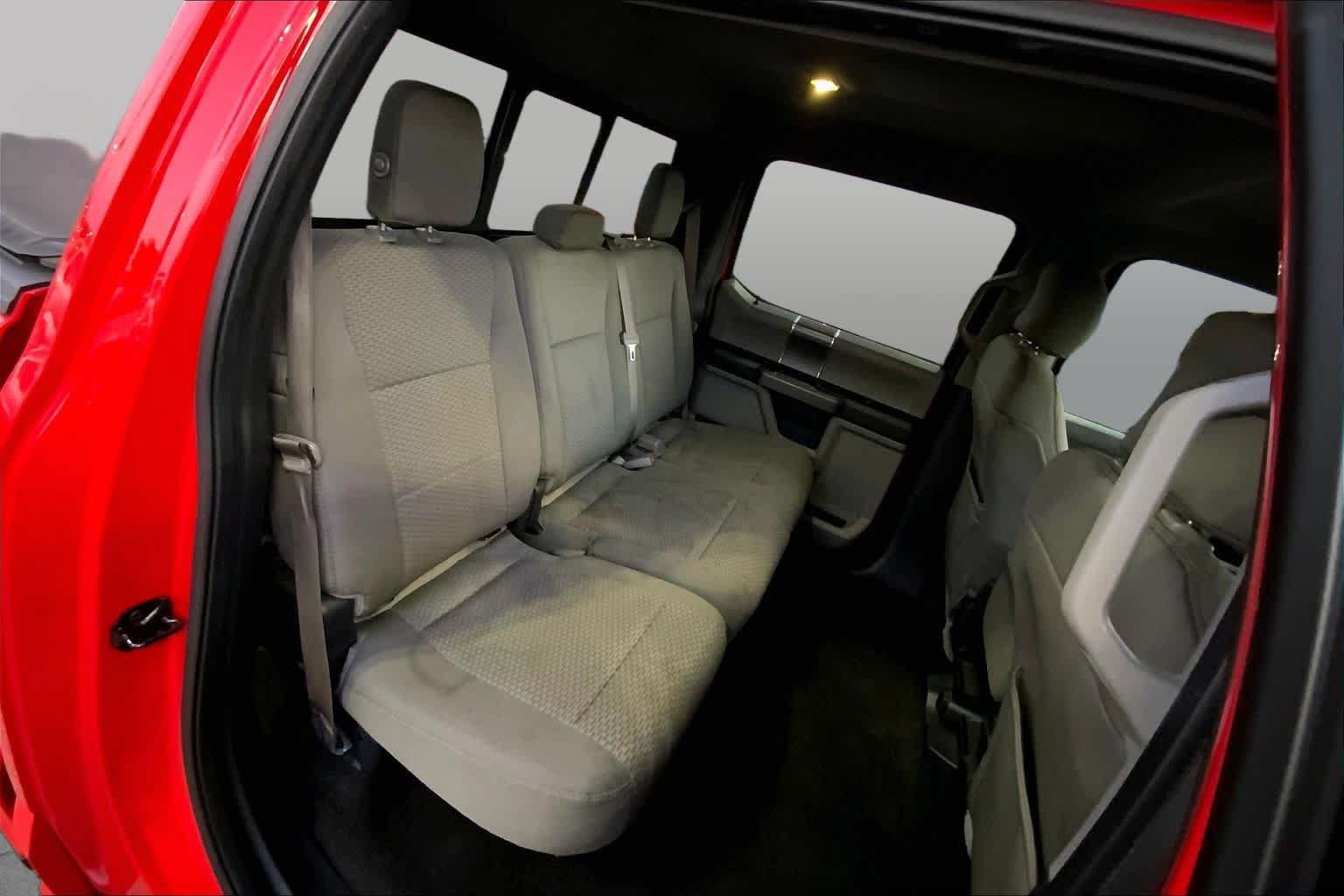 Used 2015 Ford F150 XLT w/ Equipment Group 302A Luxury RWD image 16