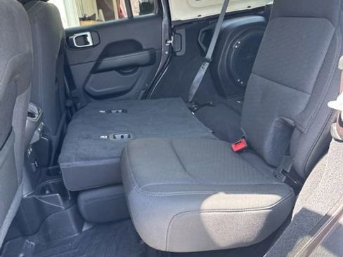 Used 2021 Jeep Wrangler Unlimited Sahara w/ Uconnect 4C Nav & Sound Group AWD/4WD image 40