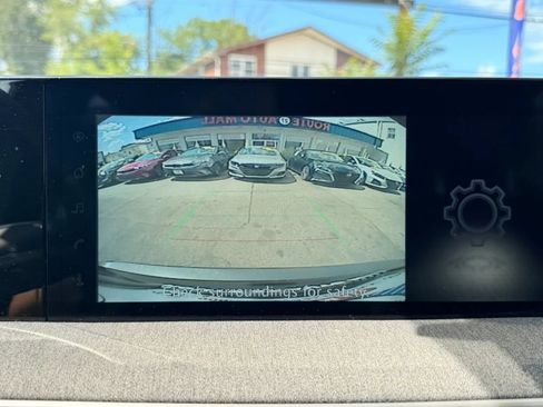 Used 2025 Nissan Kicks SV FWD image 23