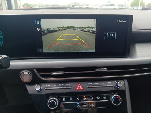 Used 2025 Hyundai Sonata SE FWD image 14