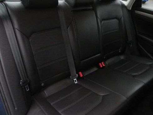 Used 2015 Volkswagen Passat 1.8T Wolfsburg Edition image 38