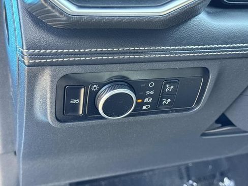 Used 2025 Ford Mustang GT RWD image 19