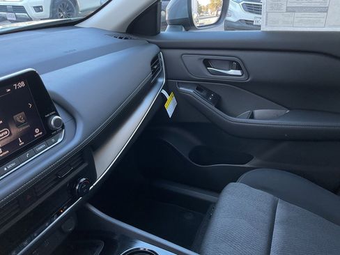 New 2026 Nissan Rogue SV image 34