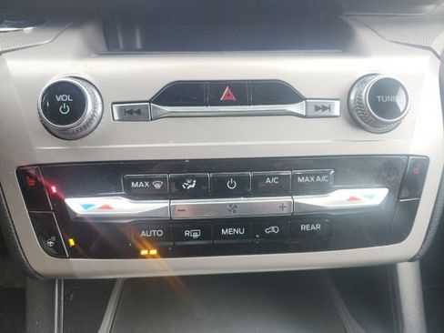 Used 2023 Ford Explorer XLT w/ Equipment Group 202A image 27