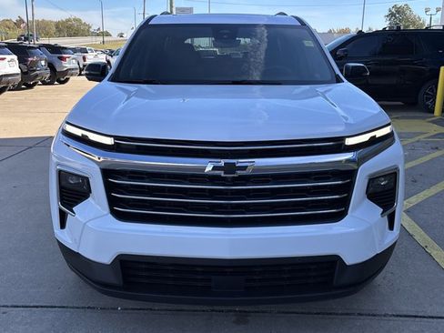 New 2026 Chevrolet Traverse LT w/ Enhanced Driving Package image 11