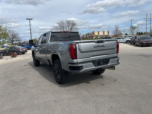 Used 2025 GMC Sierra 2500 Denali Ultimate AWD/4WD image 8