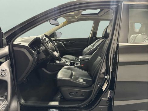 Used 2022 Nissan Rogue Sport SL w/ Premium Package image 11