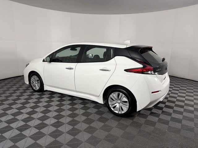 Used 2024 Nissan Leaf S FWD image 16