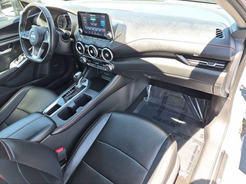 Used 2024 Nissan Sentra SR w/ SR Premium Package FWD image 18