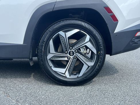 Used 2024 Hyundai Tucson Limited AWD/4WD image 33