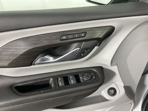 Used 2018 GMC Terrain SLT w/ Preferred Package image 15