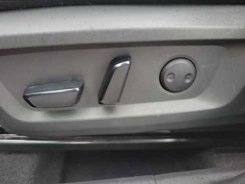 Used 2021 Nissan Rogue SV w/ Premium Package image 17