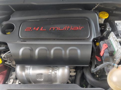 Used 2022 Jeep Compass Latitude AWD/4WD image 30