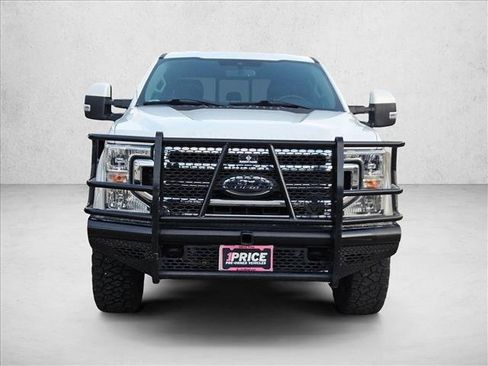 Used 2021 Ford F250 Lariat w/ Lariat Value Package AWD/4WD image 2