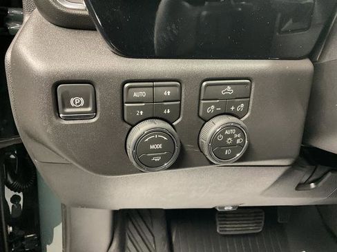 New 2026 Chevrolet Silverado 1500 LT Trail Boss w/ LPO, Dark Essentials Package image 18