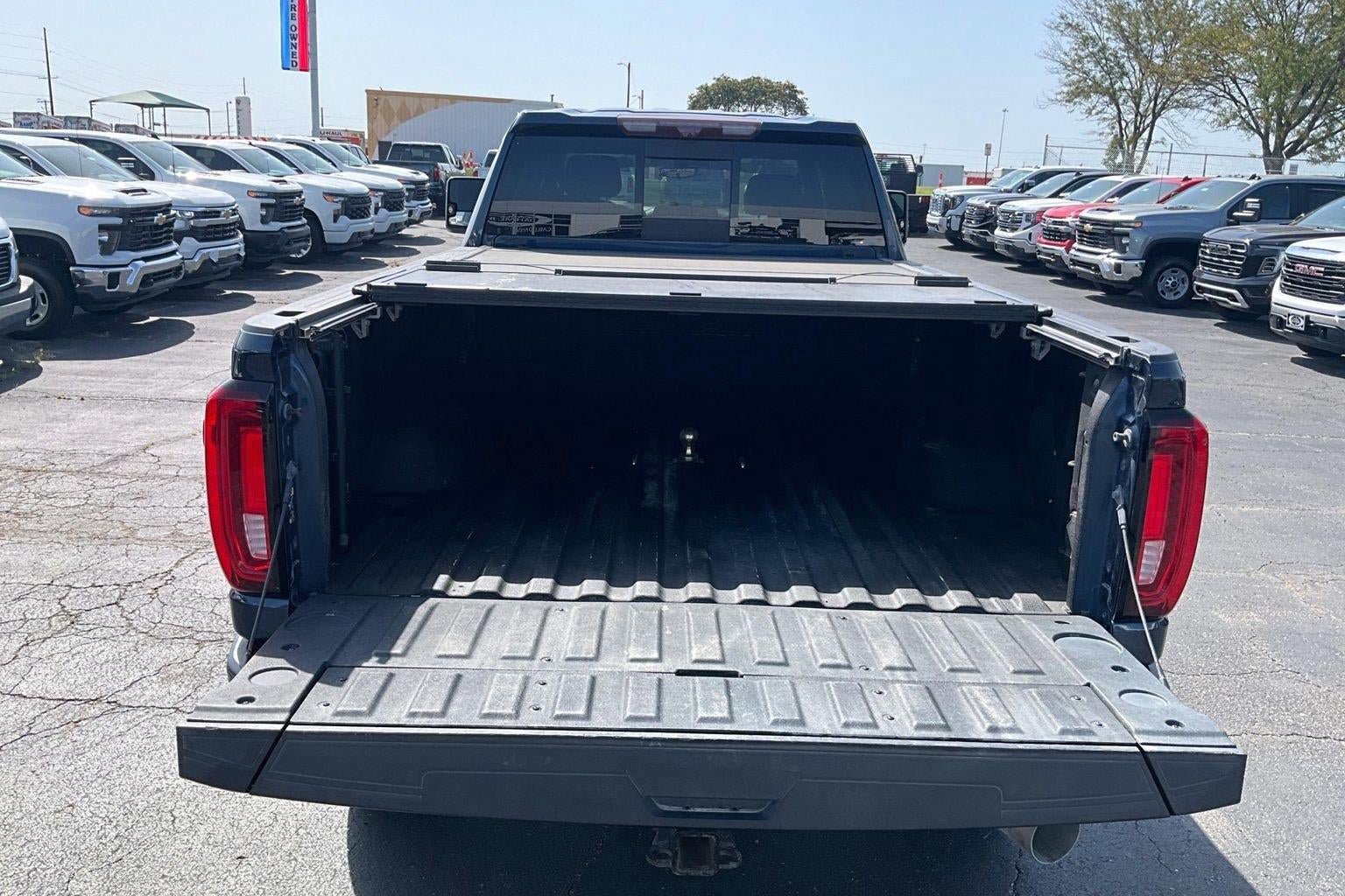 Used 2020 GMC Sierra 3500 Denali w/ Denali Ultimate Package AWD/4WD image 4