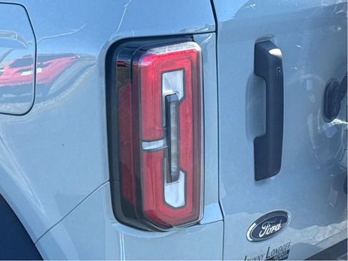 Used 2024 Ford Bronco Wildtrak image 6