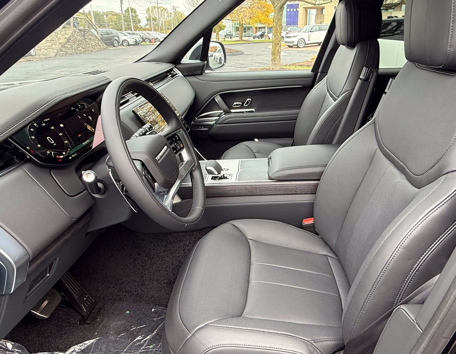 New 2026 Land Rover Range Rover SE AWD/4WD image 14