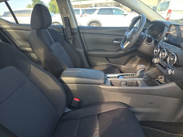 Used 2025 Nissan Sentra SV w/ Trunk Package FWD image 5
