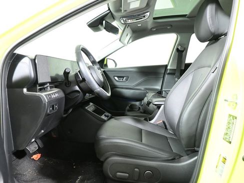 Used 2024 Hyundai Kona Limited AWD/4WD image 3