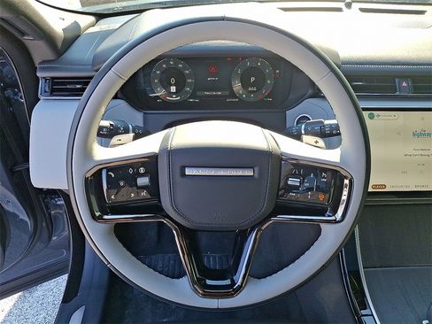 Certified 2026 Land Rover Range Rover Velar Dynamic SE image 17