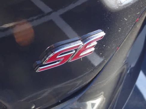 Used 2025 Toyota Corolla SE image 18