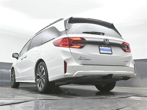 Used 2025 Honda Odyssey Elite image 50