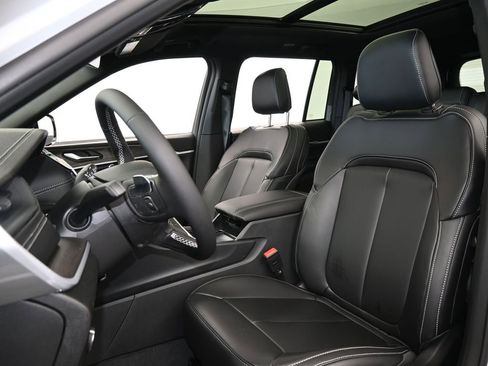 New 2026 Jeep Grand Cherokee Limited w/ Limited Altitude Package RWD image 10