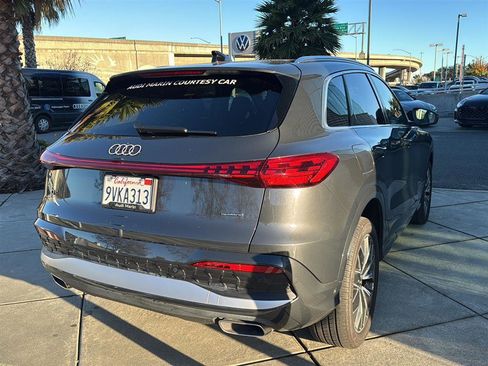 Used 2025 Audi Q5 Premium Plus w/ Premium Plus image 6