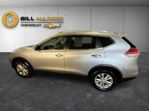 Used 2016 Nissan Rogue SV AWD/4WD image 12