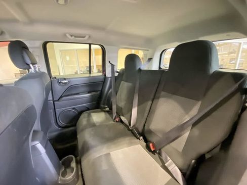 Used 2017 Jeep Patriot Sport w/ Power Value Group image 22