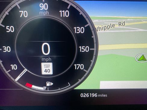 Used 2020 Land Rover Discovery Sport SE R-Dynamic image 13