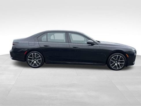 New 2026 BMW 760i xDrive w/ Executive Package AWD/4WD image 2