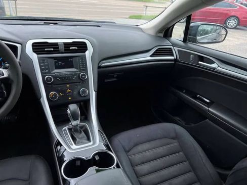 Used 2014 Ford Fusion SE image 16