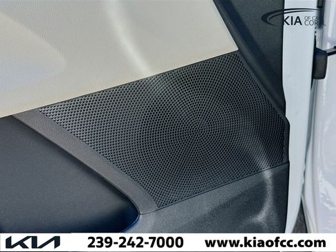 New 2026 Kia Sorento S w/ S Panoramic Sunroof Package FWD image 24