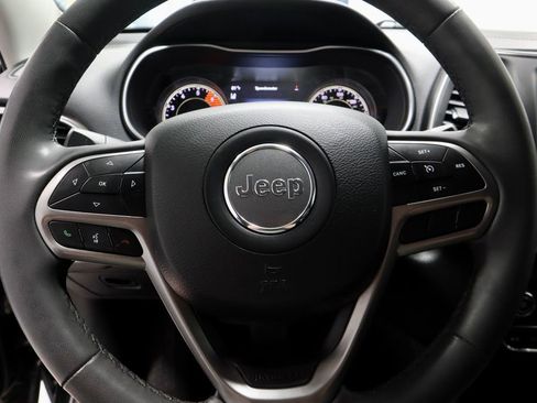 Used 2022 Jeep Cherokee Latitude Lux FWD image 30
