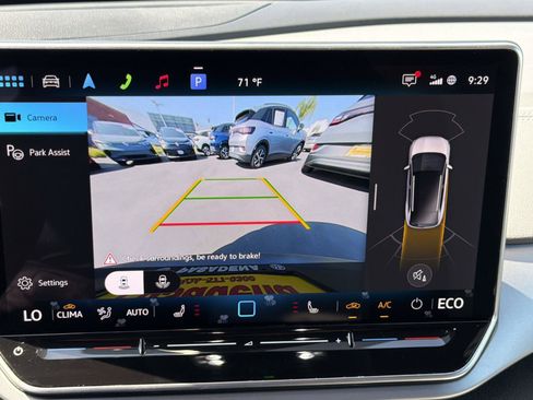 Certified 2025 Volkswagen ID.4 Pro RWD image 28