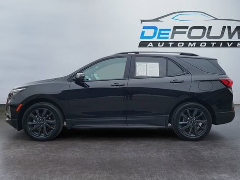 Used 2023 Chevrolet Equinox RS w/ RS Leather Package image 6
