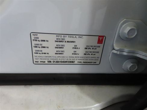 Used 2017 Tesla Model S 100D image 21